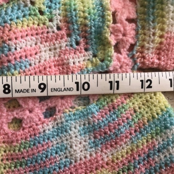 Infant New Born Baby Hand Crotched Sweater & Cap - Picture 6 of 10